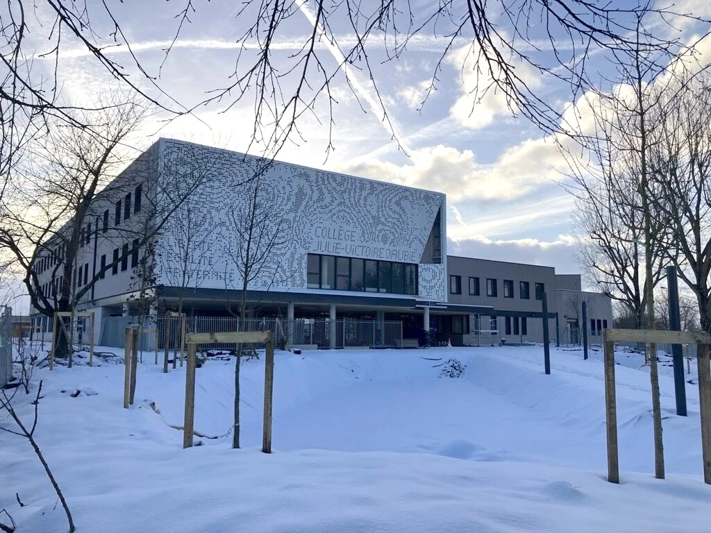 Coll&egrave;ge de Wissous (Machines Studio)